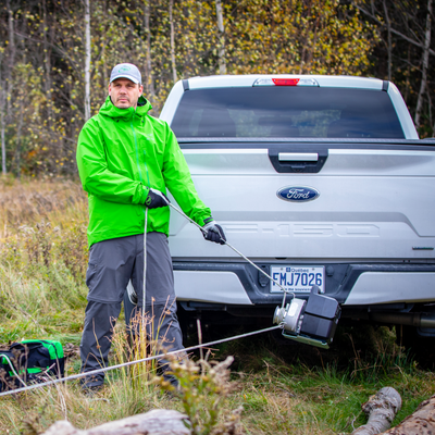 80/82 V Battery-Powered Accessorized Winch